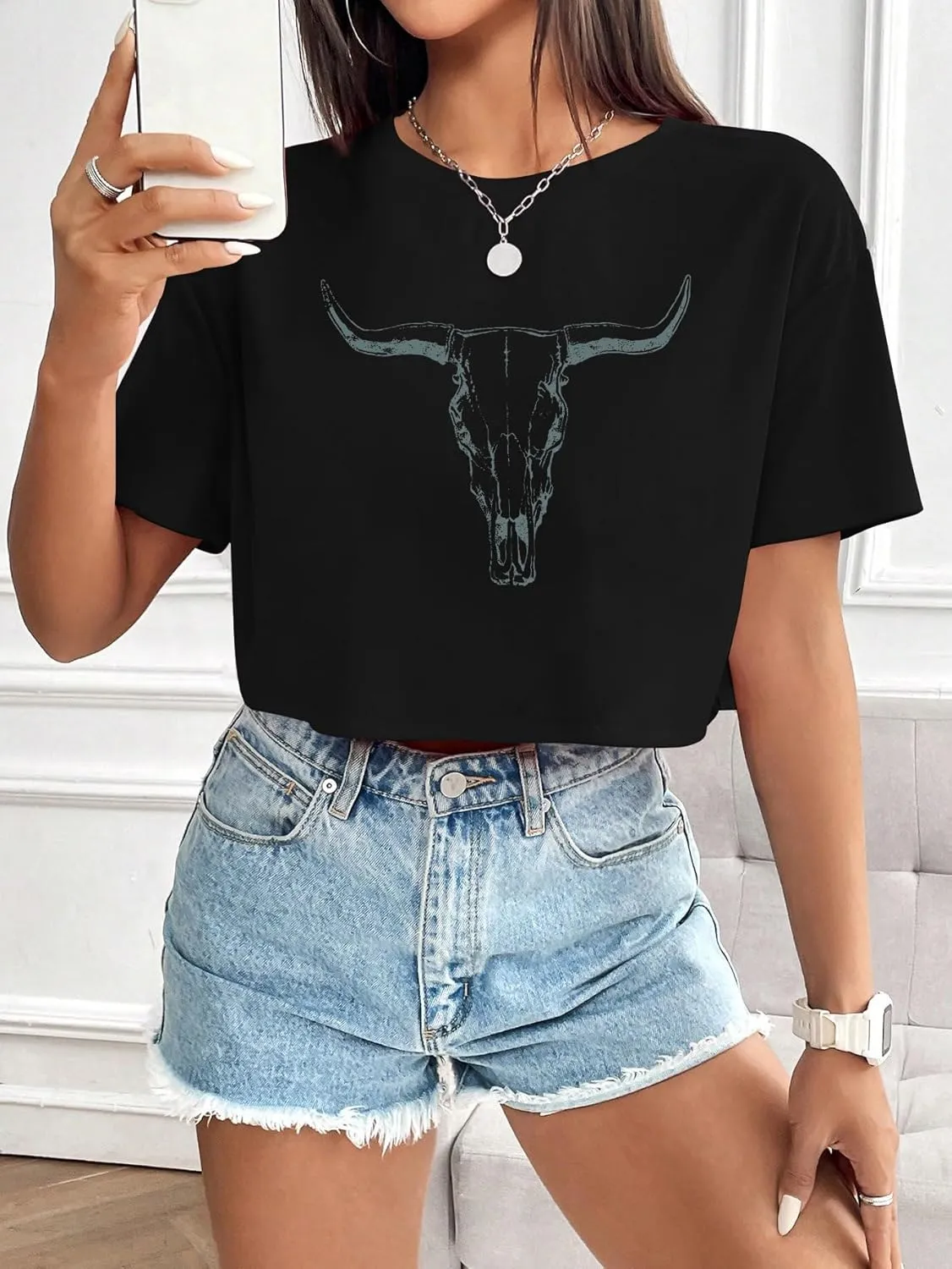 Women Cow Crop Tops Western Cowgirls Graphic T-Shirt Vintage Rodeo Cow Skull Country Concert Tees Tops