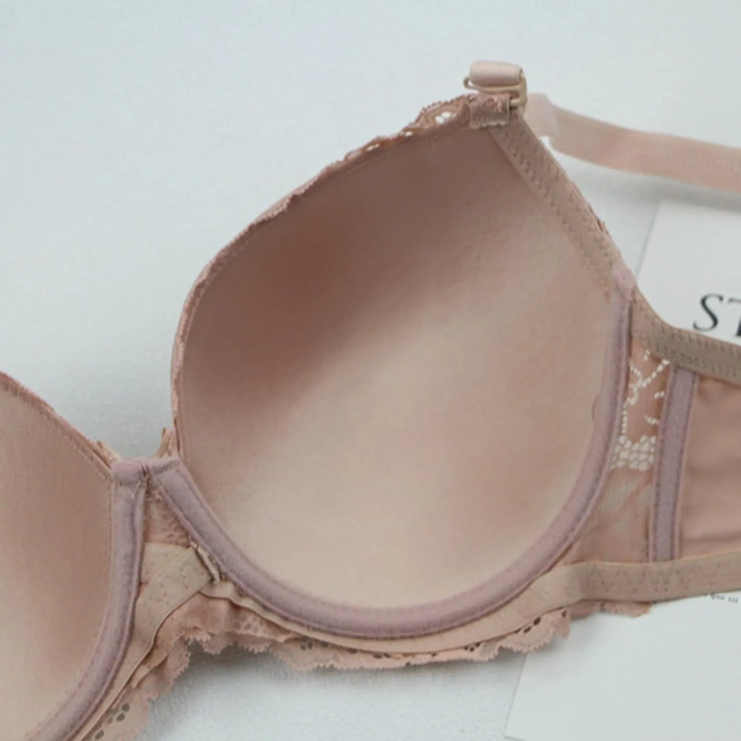 Women's 3 PC Trendy Lace Bras Sexy Seamless Push Up Sport Bra Casual Comfy Breathable Base Bralettle Underwear