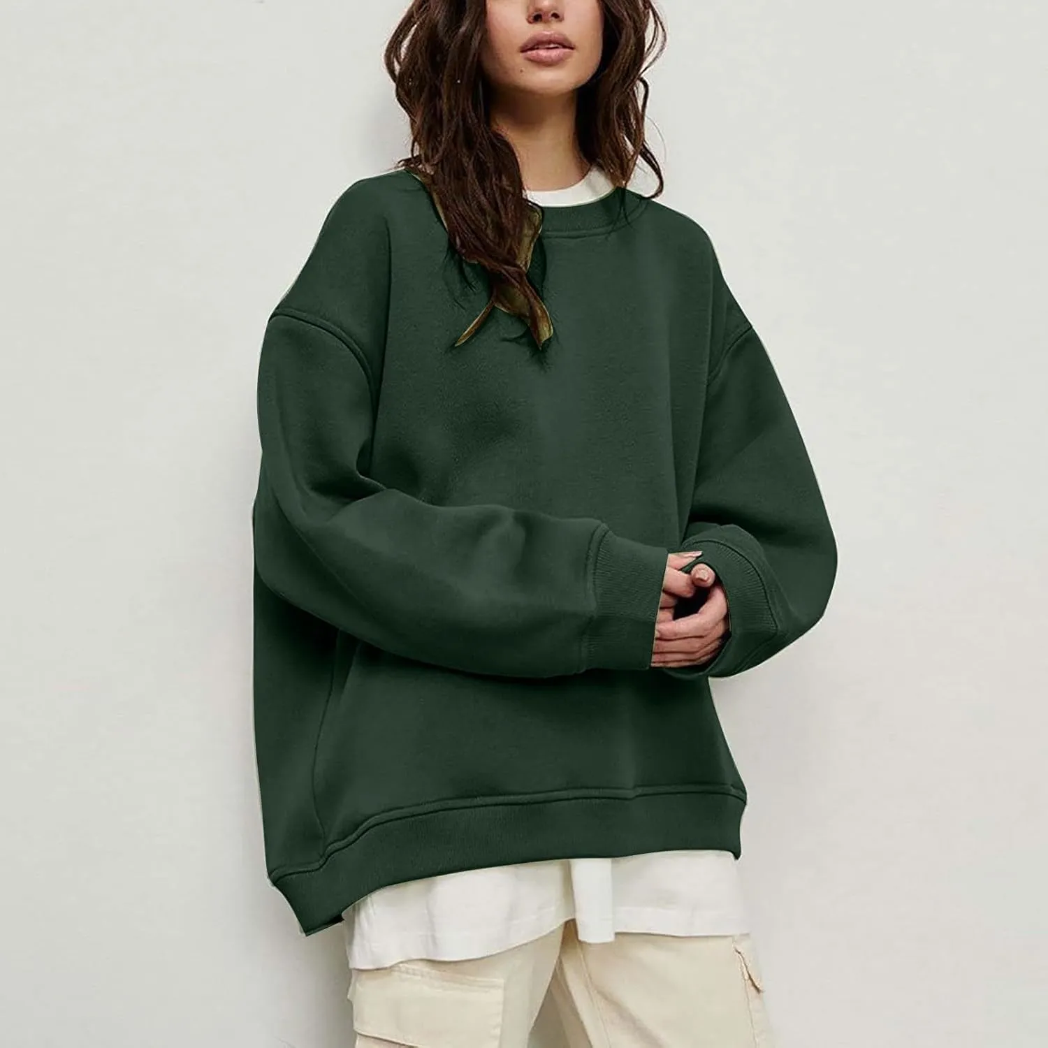 Womens Crew Neck Solid Color Sweatshirts Tops Long Sleeve Casual Pullover Cute Lightweight Loose Tops Fall Winter