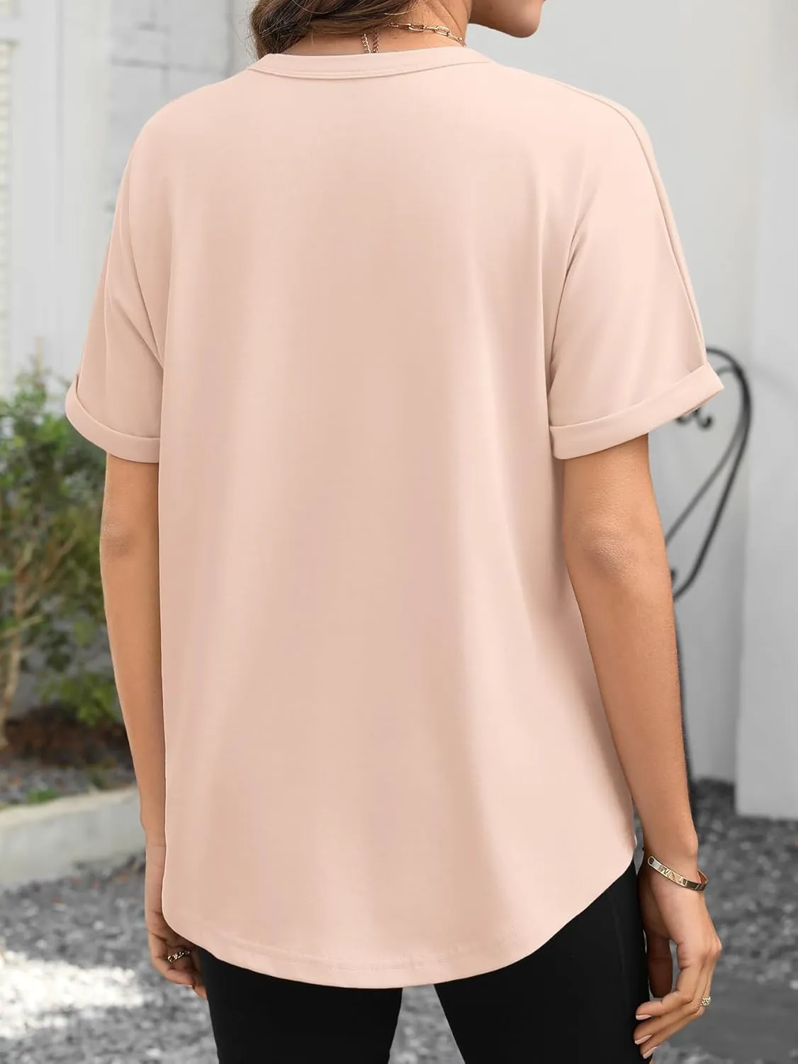 Womens Oversized T Shirts Business Casual Shirt Crewneck Short Sleeve Tops Loose Fitting Fashion Workout Tops Trendy