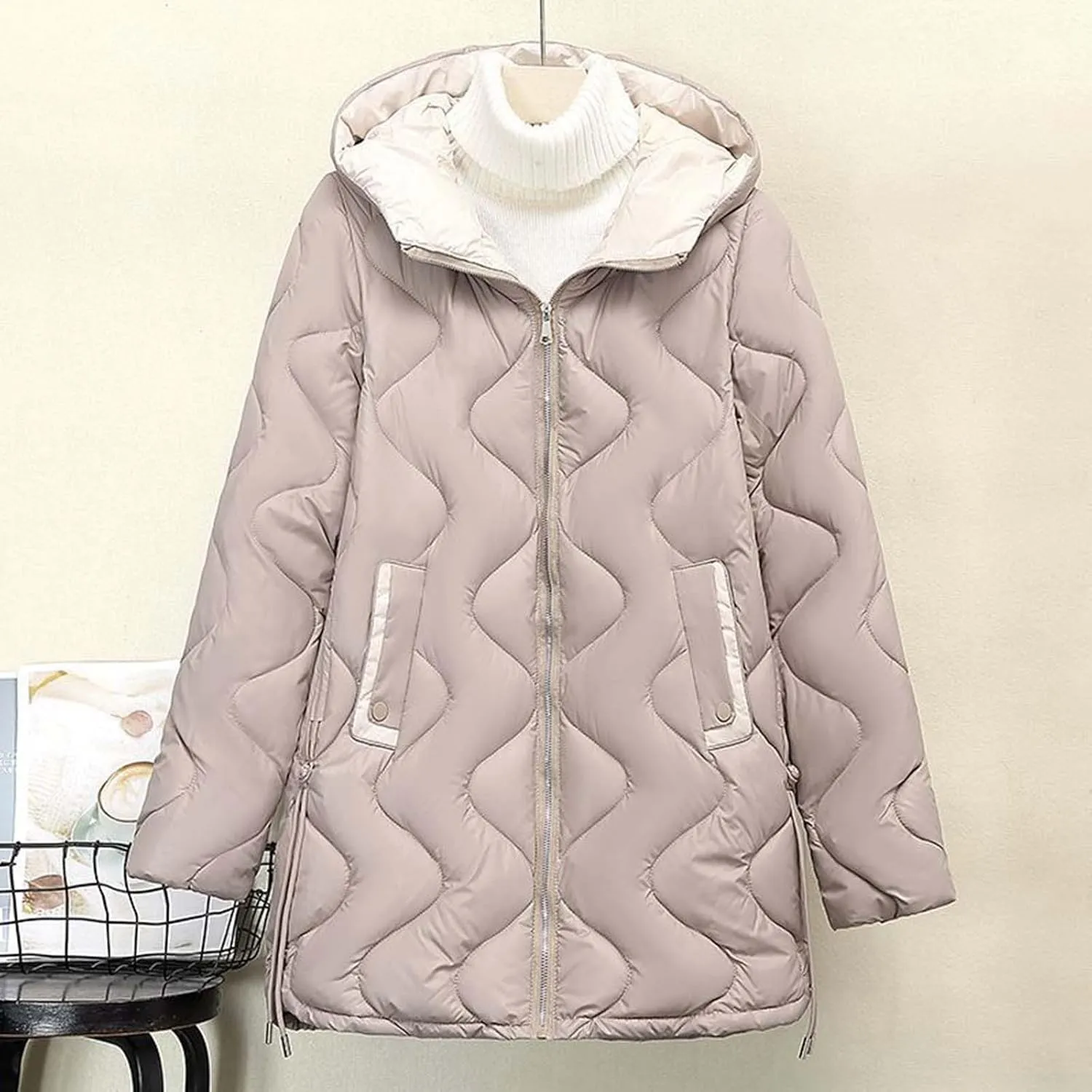 Women's Quilted Puffer Jacket with Hood Winter Warm Jackets Down Coat Parkas Fashion Padded Outerwear with Pockets