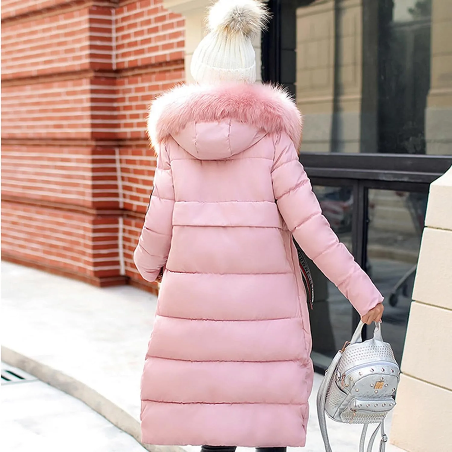 Womens Warm Down Jacket Winter Long Puffer Coats with Fur Hood,Outdoor Maxi Length Windproof Thick Quilted Outerwear